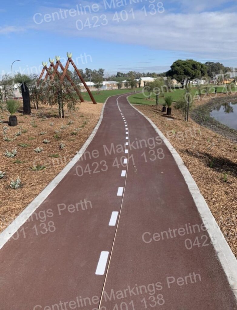 Line markings on path